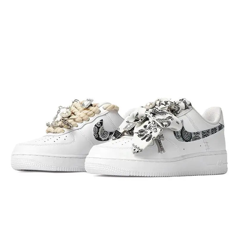 [Custom Men's low-top "Mandarin Duck" board shoes in black and white]Nike Air Force 1 07 Low-Top Skateboard Shoes Men's Black